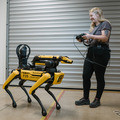 AI搭載「ロボット犬」が工場を監視、ジャガー・ランドローバーがEV製造施設に導入 画像