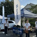 ヒョンデブースにはIONIQ5N。スポーティな外観に視線が集まっていた。