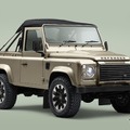 ランドローバー『クラシックディフェンダーV8ワークスビスポークソフトトップ』