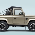 旧型『ディフェンダー』、伝説のV8ソフトトップが復活…フルレストア＆カスタムで約3700万円 画像