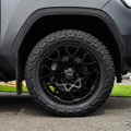 TOYOTA ランクル300 × チームデイトナ M8