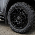 TOYOTA ランクル300 × チームデイトナ M8