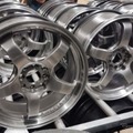 横浜ゴム、中国でコピー品を摘発…アルミホイール「ADVAN Racing」の模倣品排除 画像