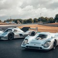 ポルシェ『963 RSP』（左）とポルシェ『917』
