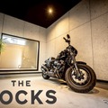 大型バイク4台収納可能なガレージ付き住宅「THE ROCKS」、横浜に誕生 画像
