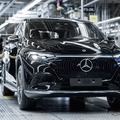 メルセデスベンツの米国アラバマ州タスカルーサ工場で生産される EQS SUV（参考）