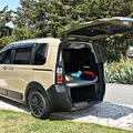 車中泊仕様のe:HEV CROSSTAR