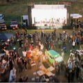 「LAND ROVER CHEERS」