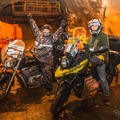 坑道内でのライダー