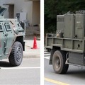 左：軽装甲機動車　右：94式除染装置