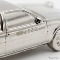『頭文字D』の86トレノの3Dメタルキーチェーン