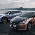 レクサス「RZ300e（手前）」、「RZ450e（奥）」（参考）