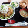 信州高野豆腐と豚肉のあんかけ丼