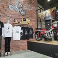 「Cub HOUSE（カブハウス）」をイメージした展示風景（大阪モーターサイクルショー2026）