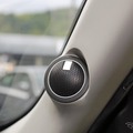 フロント2ウェイ限定でシステムアップがスタートしたヤリスクロス。モレルSENSUS62のツイーターはAピラーに加工取付される。