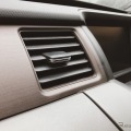 車のエアコン臭は夏前対策がカギ！ エバポレーター清掃で快適ドライブを取り戻す～Weeklyメンテナンス～ 画像