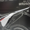 ワイズギアのヤマハ『WR250R/X』向け70周年記念パーツ