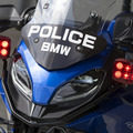 大阪府警察「スカイブルー隊」専用のパトロール・バイクに起用されるBMW『F 900 XR』