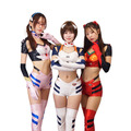 エヴァンゲリオンレーシング・サーキットメイト（左：雪野るな、中：藤白玲華、右：渡川もも）