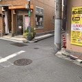 画面左奥～右手前が中野区道、特別区道24-940・東中野ギンザ通り