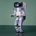 人間型自立二足歩行ロボットP2