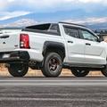 三菱『トライトン』用HKS「リーガマックス・トレイルマスター」