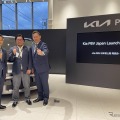 左から、Kia Corporation キム・サンデ副社長 、トイファクトリー 藤井昭文社長、Kia PBVジャパン田島靖也茶長