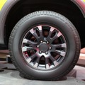 タイヤが汚いと愛車はぼやける！ 洗車の完成度を上げるタイヤケア術～Weeklyメンテナンス～ 画像