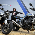 ホンダ CB1000Fと小鳥遊レイラ