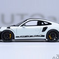「AUTOart」の1/18スケールのダイキャストモデル、ポルシェ『911』（991.2）の「GT3 RS ヴァイザッハ・パッケージ
