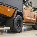 TOYO TIRES 「オープンカントリー M/T」を装着した水野浩聡さんのトライトン