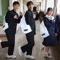 飛騨地域の中学生約2700名に、エアバッグ端材のショルダーバッグを寄贈…豊田合成のエシカルブランド「Re-S」 画像