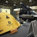 アウトドアブランドと自動車メーカーによるコラボブース
