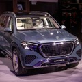 メルセデス、最上位SUV 「マイバッハ GLS」改良新型を発表…光るグリルや最新AIで極上の移動空間を追求 画像