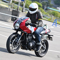 トライアンフ Thruxton 400（スラクストン400）