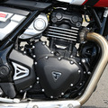 トライアンフ Thruxton 400（スラクストン400）