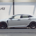 ブリッツ DAMPER ZZ-R A　FK8シビックタイプR装着例（フロント：21mmダウン / リア：23mmダウン）