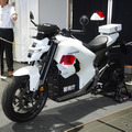 警視庁が展示した白バイ仕様のホンダ WN7