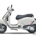 ベスパ・GTS 300 SuperSport（イノチェンテホワイト）