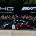 メルセデスAMG『CLA 45』新型、ニュルでセグメント最速タイムを記録…3モーターで680馬力 画像