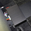 「音質向上アイテム」が使用されたオーディオカーの一例（ジャンライン＆パートナーズ・デモカー）。