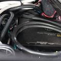 シート下にはオーディオテクニカのDACであるAT-HRD500も収められている。こちらも空いたスペースをうまく活用した取り付け。