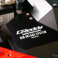 『ジムニーシエラ/ノマド』用 GReddy エアインクスシールド SZ-S021