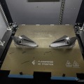 3Dプリンターを使って実際にパーツを作ってみた。こちらのツイーターリング程度であれば15分ほどで完成する。