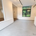 屋内でバイクと暮らせる賃貸住宅「+BASE EBINA」