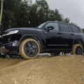 トヨタ ランドクルーザー300 GR SPORT（ハイブリッド車）