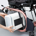 医療的ケア児/者向けのティルト・リクライニング付きモジュラー型車いす「Haluto」