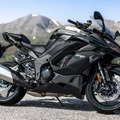 カワサキ Ninja 1100SX（メタリックカーボングレー×メタリックディアブロブラック）