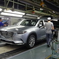 マツダは、広島市の本社工場で、CX-9 を国内で初公開した