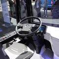Future Busの運転席は普通だが、インパネは液晶のフラットディスプレイ